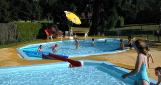 Piscine municipale de Bourbon-l'Archambault Piscine municipale de Bourbon-l'Archambault