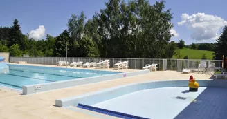 Piscine du Mayet-de-Montagne Piscine du Mayet-de-Montagne