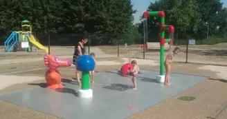 Aire de jeux et aire aqualudique enfants - Meillard Aire de jeux et aire aqualudique enfants - Meillard
