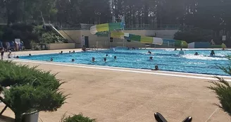 Piscine - Bassin ludique au lac de Montendre