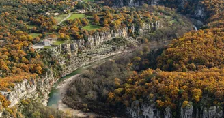Survol des Gorges en avion - L'ardeche vue du ciel Survol des Gorges en avion - L'ardeche vue du ciel