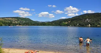 Lac de baignade - base nautique estivale Lac de baignade - base nautique estivale