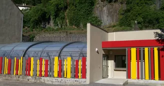Piscine intercommunale de Pont de Labeaume Piscine intercommunale de Pont de Labeaume