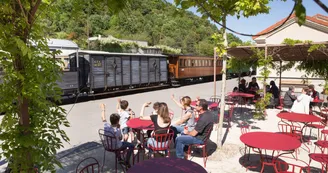 Au Viv'Arrêt : buvette du Train de l'Ardèche Au Viv'Arrêt : buvette du Train de l'Ardèche