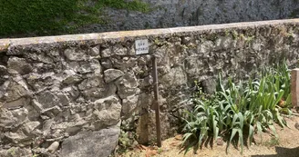 Aire de pique nique au bord de la Viarhôna