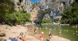Plage du Pont d'Arc Plage du Pont d'Arc