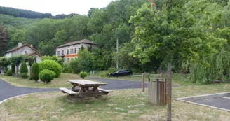 Aire de pique-nique de la gare de Saint-Julien-Boutières