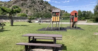 Aire de jeux stade de la rivière d'Ay