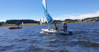 Voile au Lac de Devesset Voile au Lac de Devesset