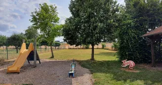 Aire de pique-nique Morville-les-Vic