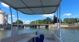 Balade en bateau solaire Lor'n boat