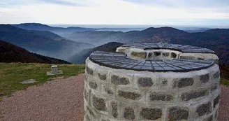 Le Drumont -table d'orientation - patrimoine- monument Le Drumont -table d'orientation - patrimoine- monument