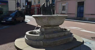 La fontaine du cygne La fontaine du cygne