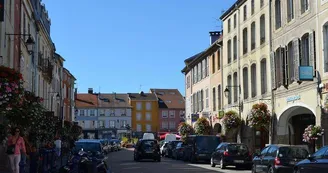 Les arcades de la rue Charles de Gaulle