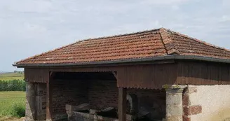 Fontaine lavoir d'Henriau