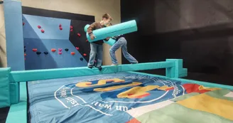 sologne-romorantin-loisirs-enfants-kids-jeu-interieur-indoor-game-trampoline-sportindoorconcept©otscs_NM