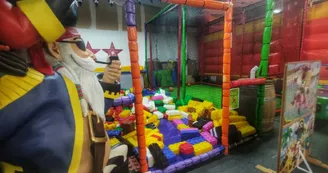 sologne-loisirs-tourisme-récré-pirates-jeux-indoor-bloc-lego-enfants ©solognecotesudtourisme