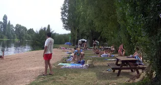 Aire de loisirs de Queaux Aire de loisirs de Queaux