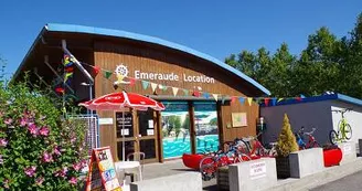 Emeraude Location
