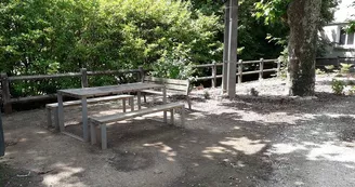 TABLE MUSSIDAN
