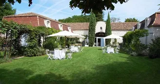 manoirduboutdupont-sauvetat-jardin