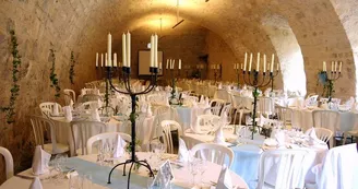 Chateau-de-Poudenas-Ecuries-diner