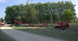 Chateau-de-Poudenas-Parc-Exposition-Kvenerland