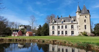 Chateau de Monthoiron - Avril - Vue Sud - Copyright SAS CLEARMONT