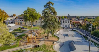Skate park velo trotinette equipement loisirs famille sport Thouars Thouarsais Skate park velo trotinette equipement loisirs famille sport Thouars Thouarsais