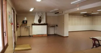 Salle-polyvalente-Pompiey---Hall-salle-principale