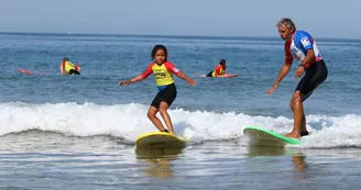 Lagoondy Kids et moniteur surf Lagoondy Kids et moniteur surf