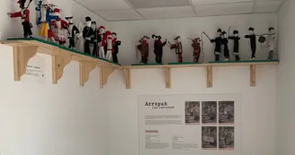 Espace Dantzan, danse Souletine, figurines Espace Dantzan, danse Souletine, figurines