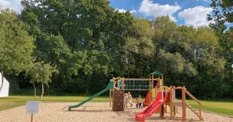 aire de jeux étangs beugnon thireuil