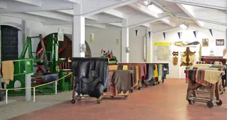 Musée de la tannerie et du cuir et petit musée de l'école_1