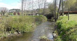 aire-de-pique-nique-saint-germain-du-salembre