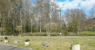 aire-de-pique-nique-saint-germain-du-salembre