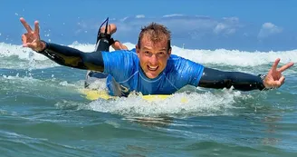 ©Ecole de Surf des Bourdaines 2024 (2) ©Ecole de Surf des Bourdaines 2024 (2)
