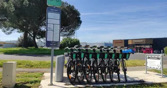 Station location Idécycle - Lescar Quartier Libre - entrée zone commerciale