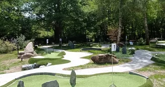 Minigolf du Chalet des Pierres Jaumâtres Minigolf du Chalet des Pierres Jaumâtres