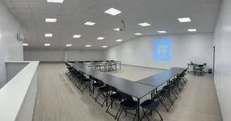 k 47 SALLE DE SEMINAIRE