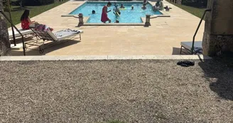 domaine-ecrin-lumiere-piscine-campsegret-tourisme-vallee-isle