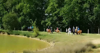 Ferme découverte au Domaine d'Écoline Ferme découverte au Domaine d'Écoline