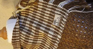 Ferme Pakucha - Echarpe et pull Ferme Pakucha - Echarpe et pull