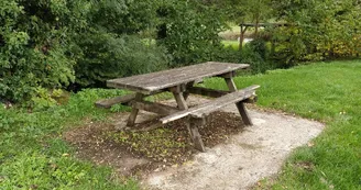 Monsac près du lavoir