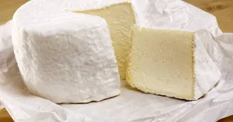 Chaource-ouvert.jpg Chaource-ouvert.jpg
