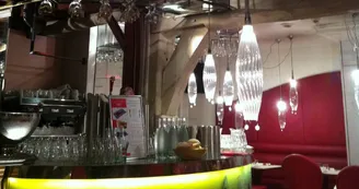Bar - SIT.JPG Bar - SIT.JPG