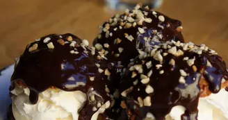 Dessert profiterolles