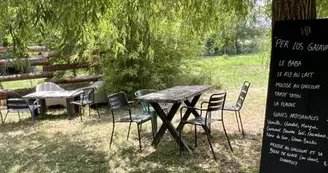 Le Bastringue