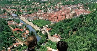 Point de vue et table d'orientation à Villefranche-de-Rouergue