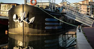 Péniche Didascalie